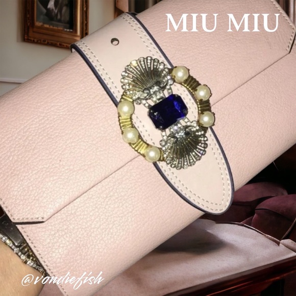 Miu Miu Handbags - 💝HOST PICK💝 Authentic Miu Miu